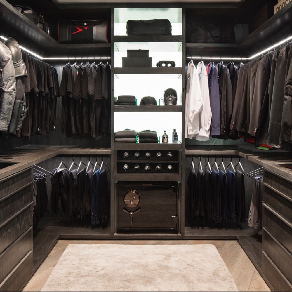 Meet your Posher, Corey